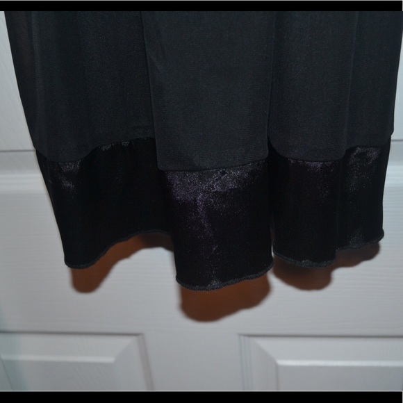 Black Party Dress - Picture 3 of 4